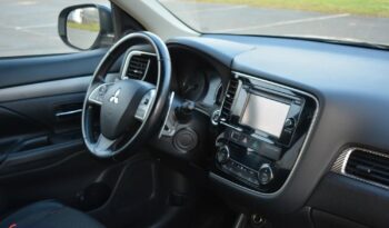 MITSUBISHI Outlander  | 4×4 (doł. automatycznie) | Automatyczna | 150 KM | Szary full