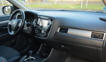 MITSUBISHI Outlander  | 4×4 (doł. automatycznie) | Automatyczna | 150 KM | Szary full