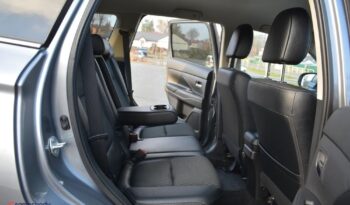 MITSUBISHI Outlander  | 4×4 (doł. automatycznie) | Automatyczna | 150 KM | Szary full