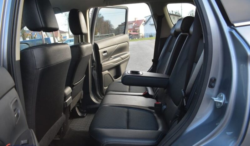 MITSUBISHI Outlander  | 4×4 (doł. automatycznie) | Automatyczna | 150 KM | Szary full