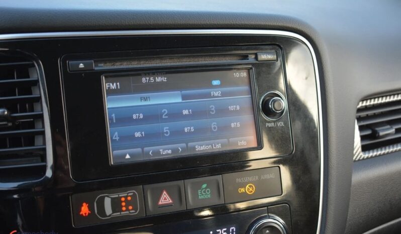 MITSUBISHI Outlander  | 4×4 (doł. automatycznie) | Automatyczna | 150 KM | Szary full