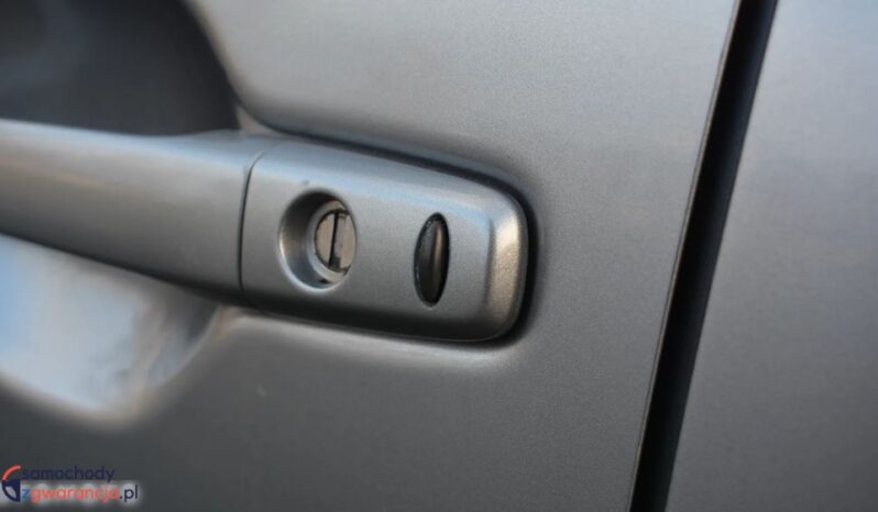 MITSUBISHI Outlander  | 4×4 (doł. automatycznie) | Automatyczna | 150 KM | Szary full