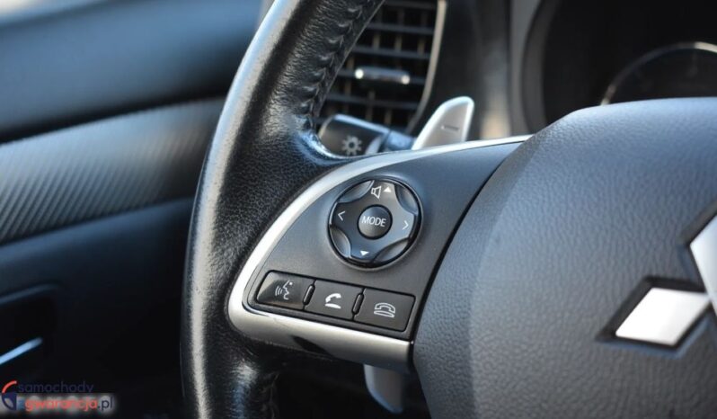 MITSUBISHI Outlander  | 4×4 (doł. automatycznie) | Automatyczna | 150 KM | Szary full