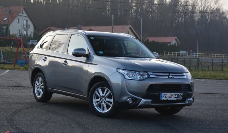 MITSUBISHI Outlander  | 4×4 (doł. automatycznie) | Automatyczna | 150 KM | Szary full