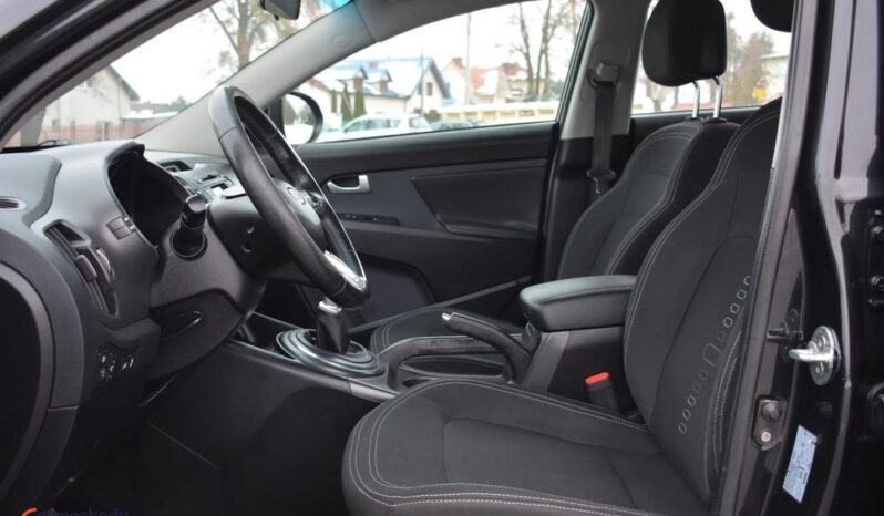 KIA Sportage  | FWD (przód) | Manualna | 115 KM | Czarny full
