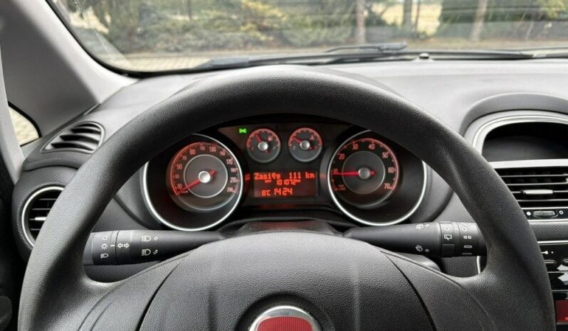 FIAT Punto  | FWD (przód) | Manualna | 69 KM | Biały full