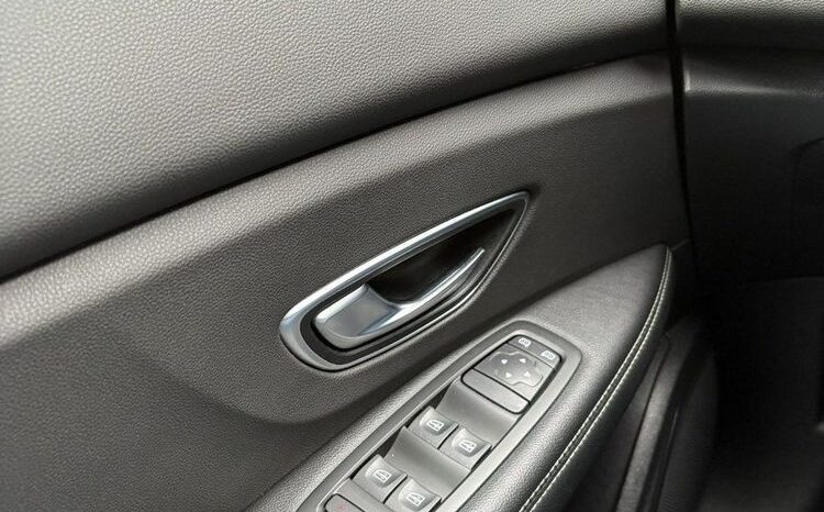 RENAULT Scenic  | FWD (przód) | Manualna | 140 KM | Biały full