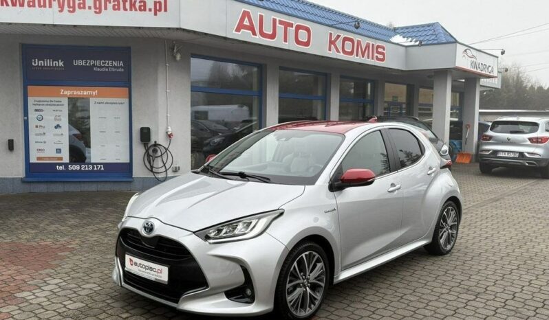 TOYOTA Yaris  | FWD (przód) | Automatyczna | 92 KM | Srebrny