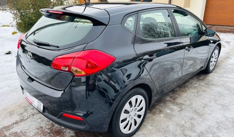 KIA Ceed  | FWD (przód) | Manualna | 100 KM | Czarny full