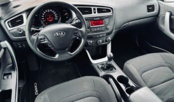 KIA Ceed  | FWD (przód) | Manualna | 100 KM | Czarny full
