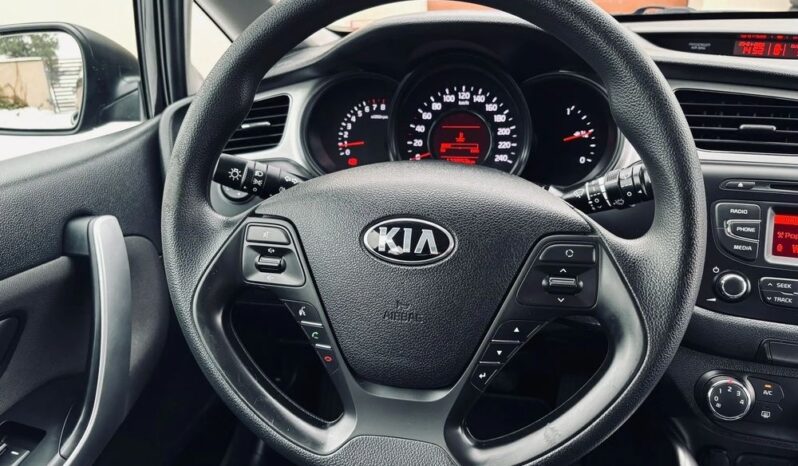 KIA Ceed  | FWD (przód) | Manualna | 100 KM | Czarny full