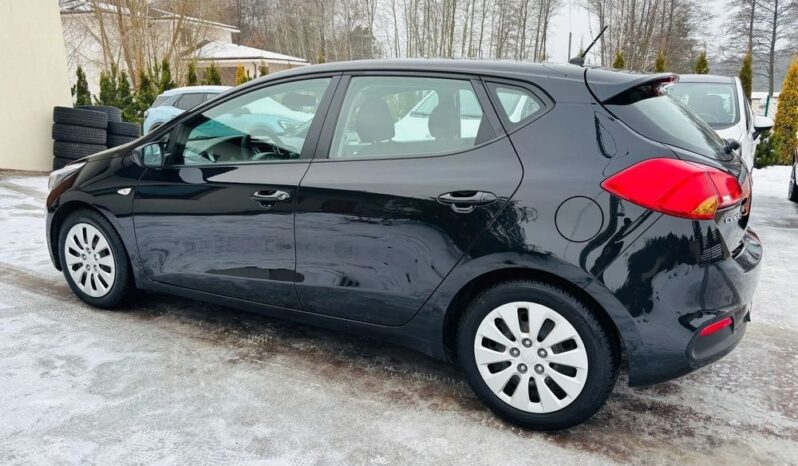 KIA Ceed  | FWD (przód) | Manualna | 100 KM | Czarny full