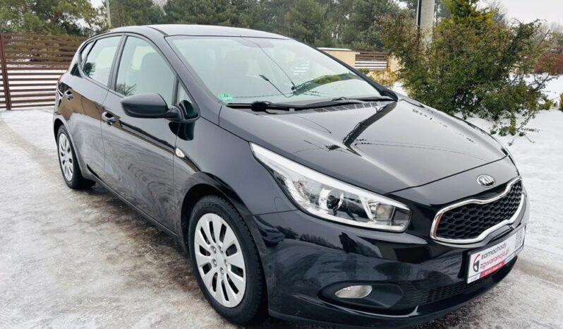 KIA Ceed  | FWD (przód) | Manualna | 100 KM | Czarny full