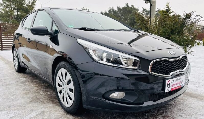 KIA Ceed  | FWD (przód) | Manualna | 100 KM | Czarny full