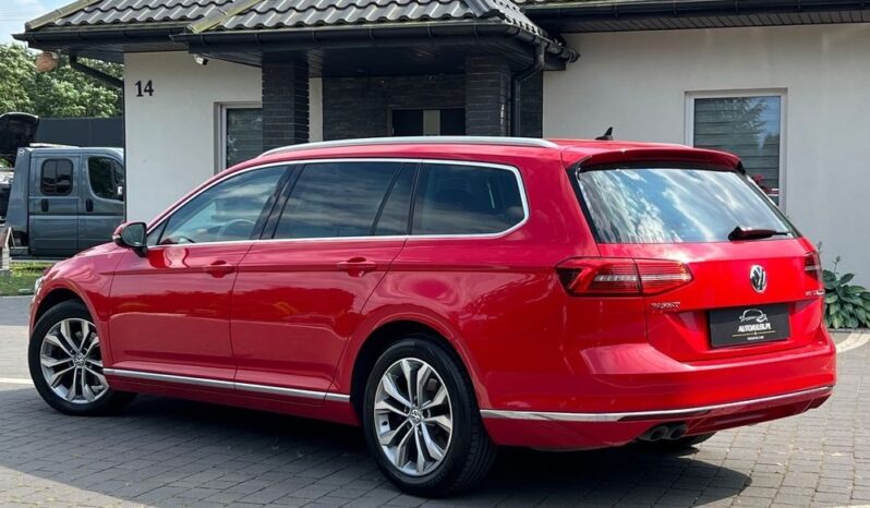 VOLKSWAGEN   Passat     190 KM    Automatyczna    FWD (przód)    Czerwony full