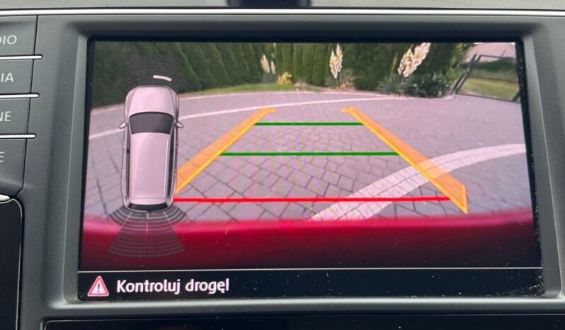 VOLKSWAGEN   Passat     190 KM    Automatyczna    FWD (przód)    Czerwony full