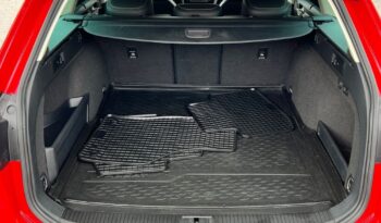 VOLKSWAGEN   Passat     190 KM    Automatyczna    FWD (przód)    Czerwony full