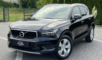 VOLVO   XC 40    150 KM    Automatyczna    FWD (przód)    Czarny full