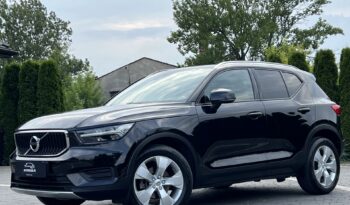 VOLVO   XC 40    150 KM    Automatyczna    FWD (przód)    Czarny full