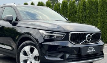 VOLVO   XC 40    150 KM    Automatyczna    FWD (przód)    Czarny full