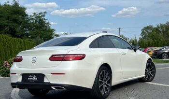 MERCEDES-BENZ   Klasa E    194 KM    Automatyczna    RWD (tył)    Biały full