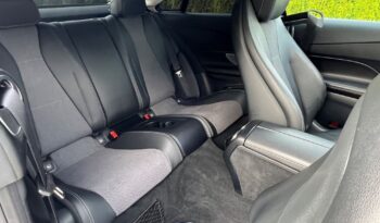 MERCEDES-BENZ   Klasa E    194 KM    Automatyczna    RWD (tył)    Biały full