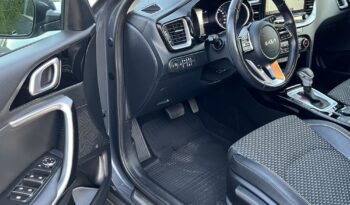 KIA   XCeed     204 KM    Automatyczna    FWD (przód)    Szary full