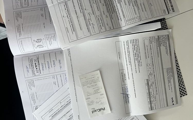 KIA   XCeed     204 KM    Automatyczna    FWD (przód)    Szary full