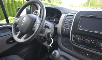 RENAULT   Trafic     121 KM    Manualna    FWD (przód)    Czarny full
