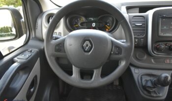 RENAULT   Trafic     121 KM    Manualna    FWD (przód)    Czarny full