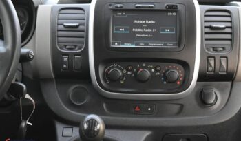 RENAULT   Trafic     121 KM    Manualna    FWD (przód)    Czarny full