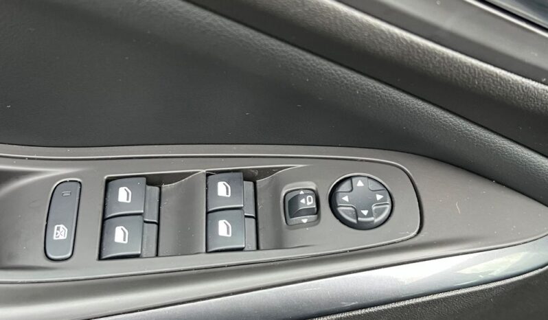 OPEL   Grandland X    120 KM    Manualna    FWD (przód)    Szary full