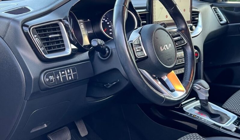 KIA   XCeed     204 KM    Automatyczna    FWD (przód)    Szary full