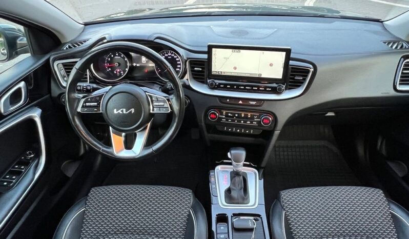 KIA   XCeed     204 KM    Automatyczna    FWD (przód)    Szary full