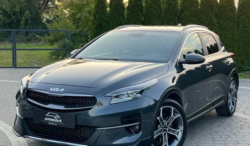 KIA   XCeed     204 KM    Automatyczna    FWD (przód)    Szary full