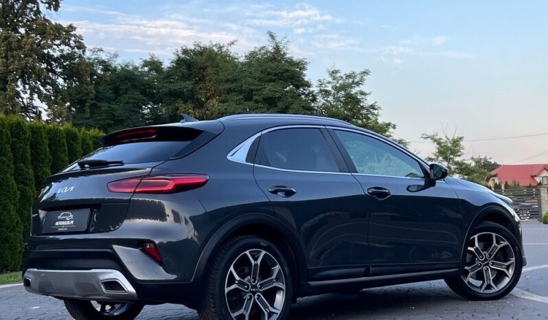KIA   XCeed     204 KM    Automatyczna    FWD (przód)    Szary full