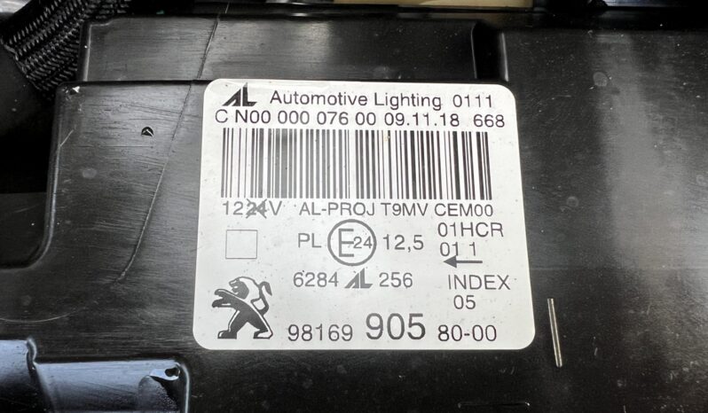 PEUGEOT 308  | FWD (przód) | Manualna | 130 KM | bialy full