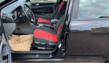 FORD Focus  | FWD (przód) | Manualna | 100 KM | Czarny full