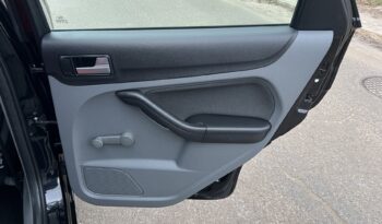 FORD Focus  | FWD (przód) | Manualna | 100 KM | Czarny full