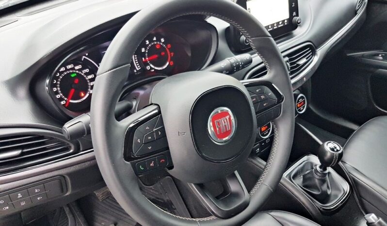 FIAT Tipo  | FWD (przód) | Manualna | 120 KM | Szary full