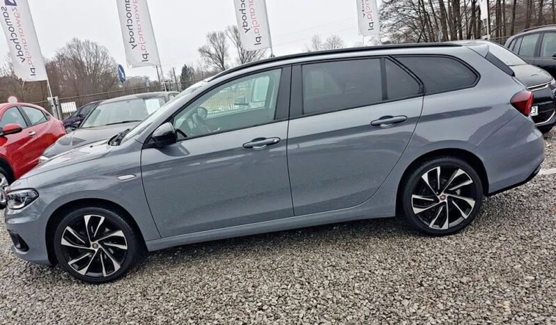 FIAT Tipo  | FWD (przód) | Manualna | 120 KM | Szary full