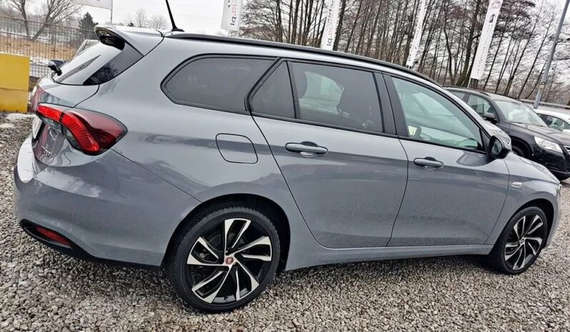 FIAT Tipo  | FWD (przód) | Manualna | 120 KM | Szary full