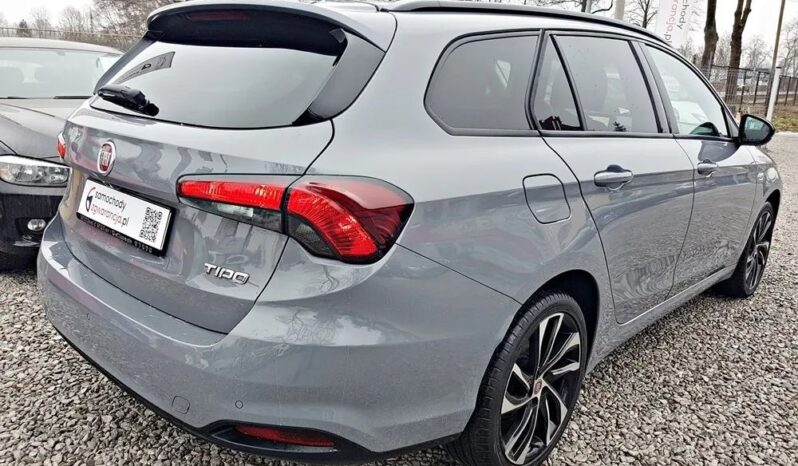FIAT Tipo  | FWD (przód) | Manualna | 120 KM | Szary full