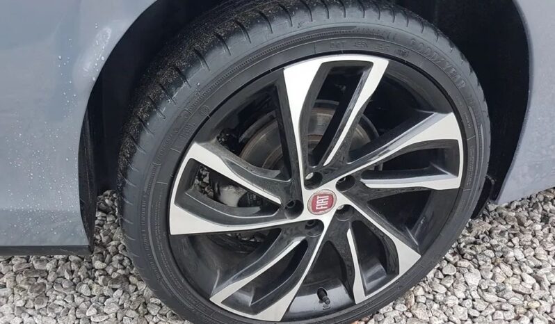 FIAT Tipo  | FWD (przód) | Manualna | 120 KM | Szary full