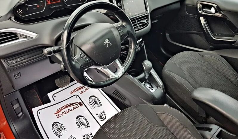 PEUGEOT 208  | FWD (przód) | Automatyczna | 110 KM | Bordowy full