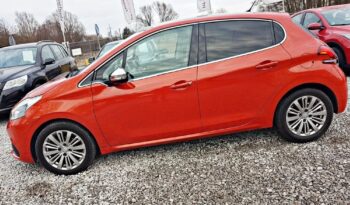 PEUGEOT 208  | FWD (przód) | Automatyczna | 110 KM | Bordowy full