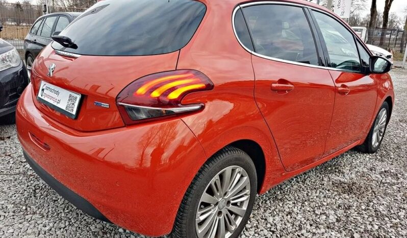 PEUGEOT 208  | FWD (przód) | Automatyczna | 110 KM | Bordowy full