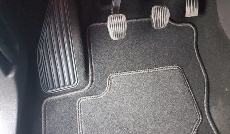 FORD C-MAX  | FWD (przód) | Manualna | 125 KM | Biały full