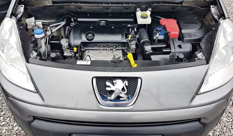 PEUGEOT Partner  | FWD (przód) | Manualna | 120 KM | Szary full