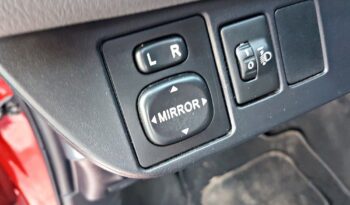 TOYOTA Yaris  | FWD (przód) | Manualna | 99 KM | Czerwony full